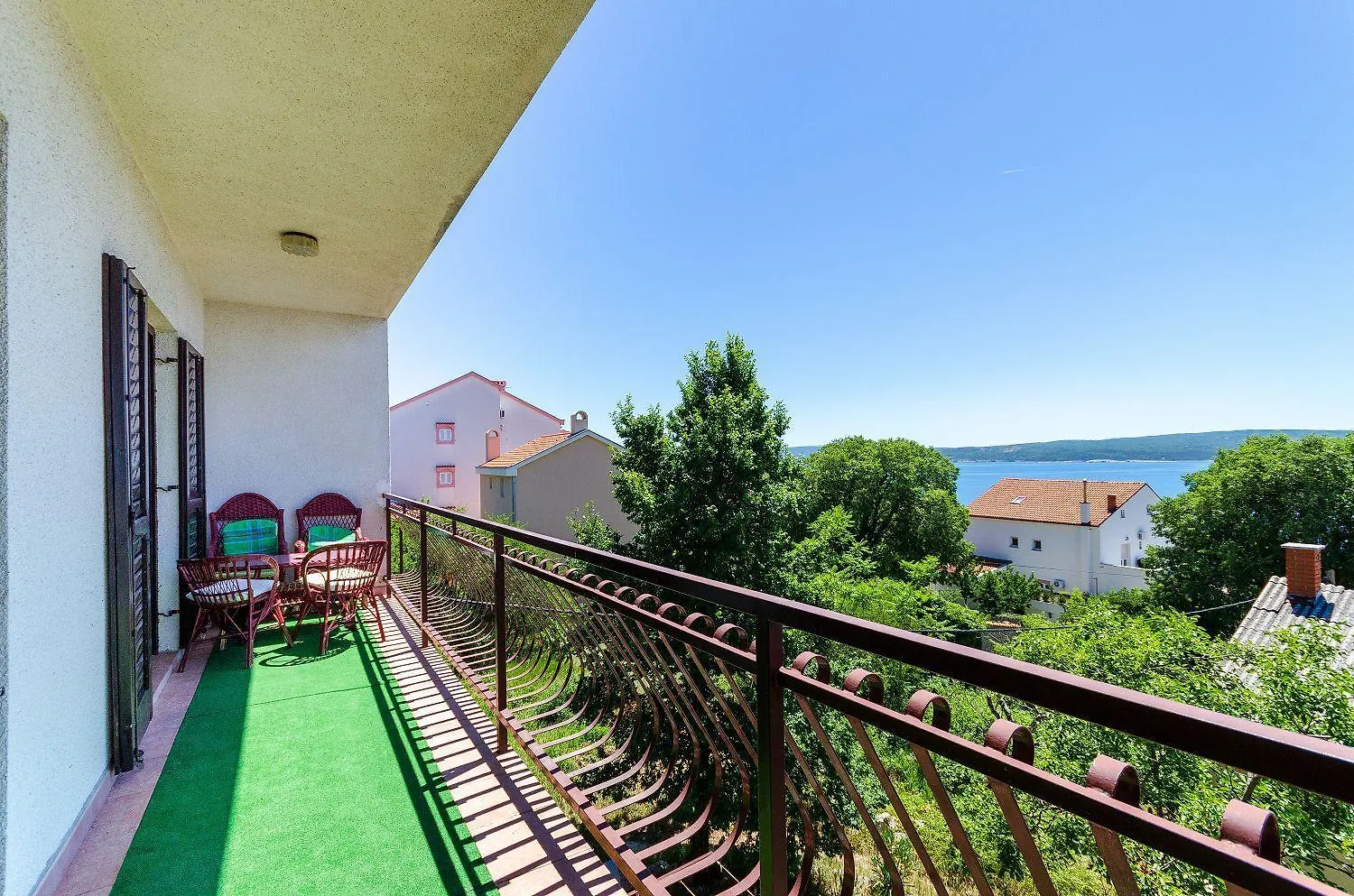 Rustikales Apartment Nur 500 Meter Zum Strand Mit Meerblick, Grillbereich, Wifi Dramalj